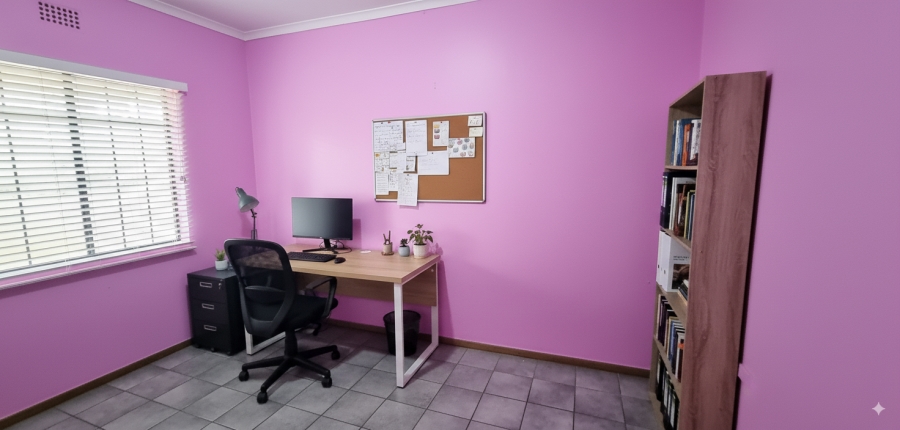 To Let commercial Property for Rent in Grassy Park Western Cape
